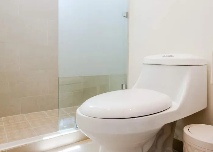 Spacious 3br 3 Pools Gym 500mb Wifi Parking *