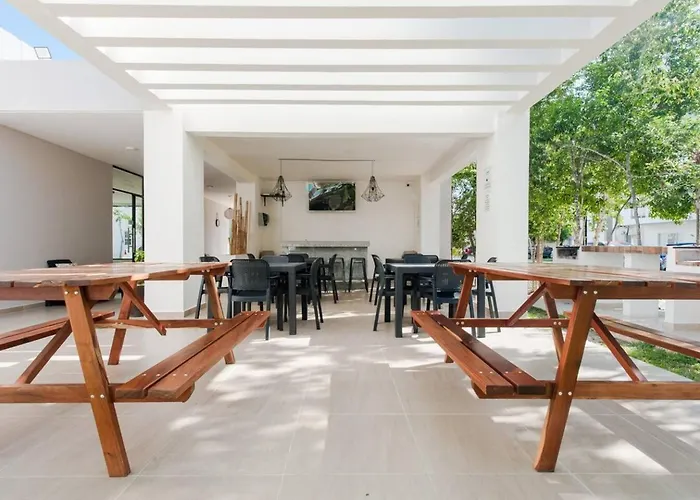 Spacious 3br 3 Pools Gym 500mb Wifi Parking Hébergement de vacances Playa del Carmen