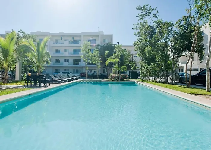 Spacious 3br 3 Pools Gym 500mb Wifi Parking Hébergement de vacances Playa del Carmen